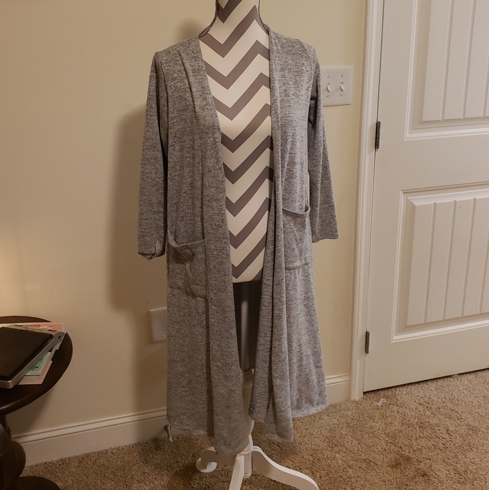 🎀4 for $15🎀 LLR cardigan